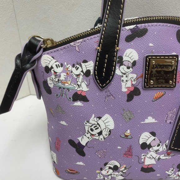 Dooney & Bourke 2019 Disney’s Food Wine Shoulder Bag Tote Purse Passholder - New - Picture 2 of 9